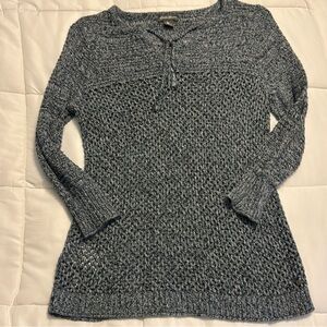 Eddie Bauer Women's Heathered Blue V-Neck Sweater